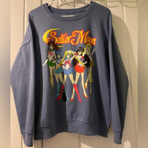 Sailor moon sweatshirt medium NWOT - Picture 1 of 4
